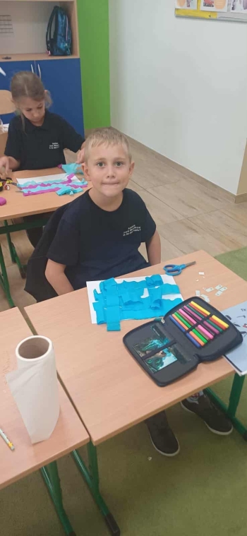 d6078b18-8bc8-4665-ab69-fec3d8f70d63