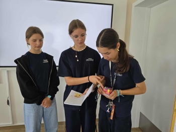 9eaab317-b82e-4e0e-8241-f5799a44370a