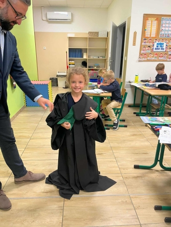 08e004e3-88de-4a79-9ac6-8f3642e412f8