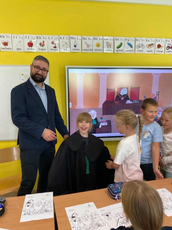 859d02dc-60fa-4052-89e4-bd6562cece87