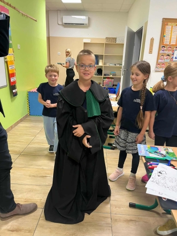 b6d89045-2e12-4e0f-a402-3c54e9a0977c