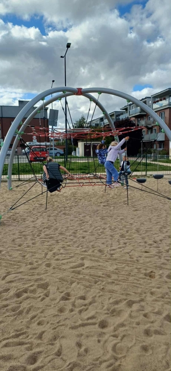 eb49c3df-5844-4a8b-8099-44eb96f0a900