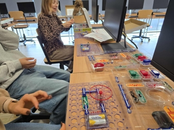 909b54a2-8269-4ddd-ac65-23f61d30e71c