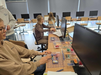 3221b8a8-aeda-4e0a-a5b6-40268c3b60b5