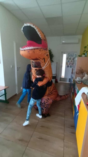 d8b64724-addc-4b96-90d2-a125b59adf47