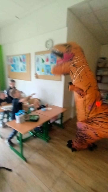 15b7691f-397e-4515-b70f-8925b38b5ae1