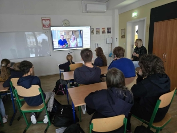 0d8e4599-5ef6-405f-bbf5-41d6f0e08d5d.jfif