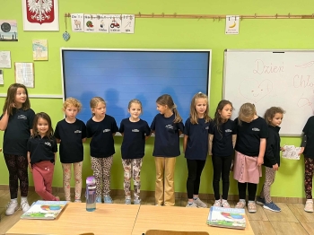 5327e5b3-355f-4eca-b187-9dc783d44358