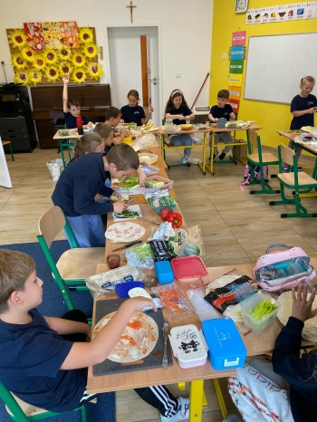 dcdca4db-5a4f-4a97-9d12-12430ee4d78f