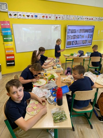 6928b97b-a0de-4ef0-9110-32d8faafc94b