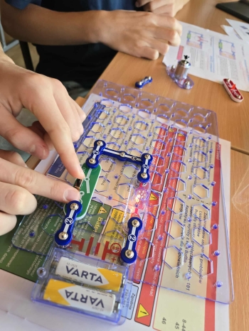 a897e8e5-d48a-4bc8-8087-bebdeef39500