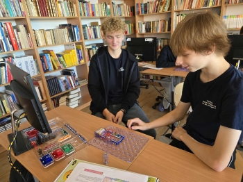 00605580-c3cc-4074-b389-8fb3651921a5