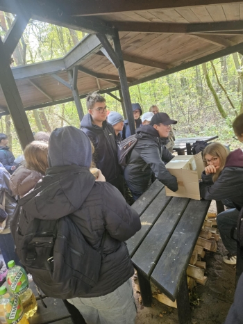 06d6eaba-cdcd-4d3a-b2b4-619f4b1b0fd0