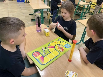 f2965b16-ece5-473e-9242-a9fca31c63ae