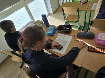 9d83d205-71cd-43d8-bf96-fcbf7b67a4fb