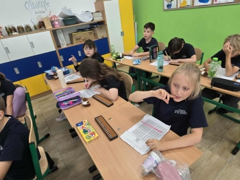 8b0aa080-d2a1-4b9a-b008-f05eeb76664a