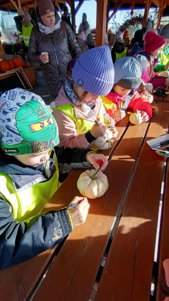 0832da66-472f-40f5-83a2-ce3b88c18fd8