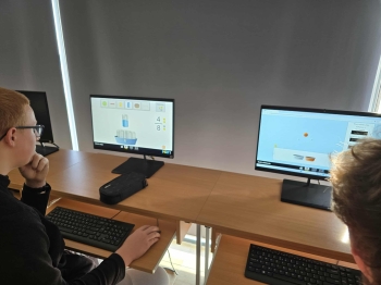 af4856f1-de52-41da-a105-cf1cd4b6370d