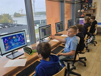 870f2cd5-af9d-4ec9-a21a-79f34f250c04