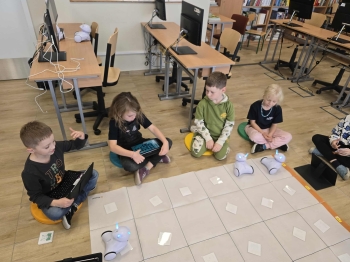 8b612b71-5683-430f-bf26-1a649e373608