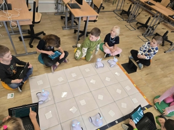 7b2cd104-eed3-49ec-89dd-7837f215e5e3