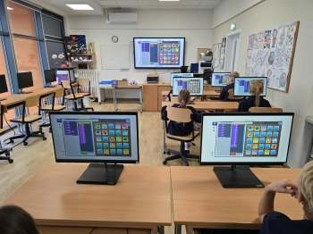 ebe8f2f4-7078-4d52-ab19-50ab2c17ac51