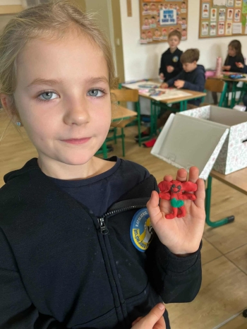 6ce1982b-2669-4a99-9480-93c6912d0831