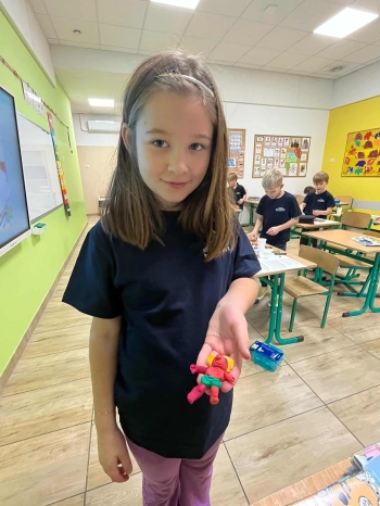 c467efb3-a17b-4d99-a4ac-c30326125e4a