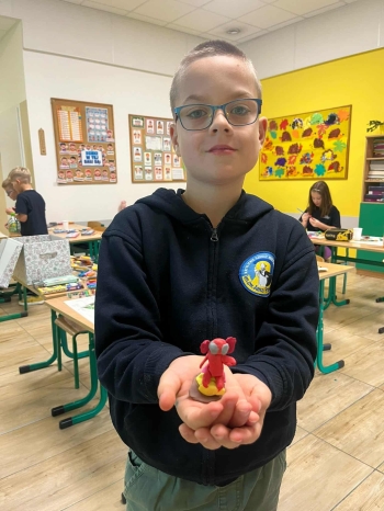 041d2f99-a40e-4c7f-b77e-33590fc6bab9