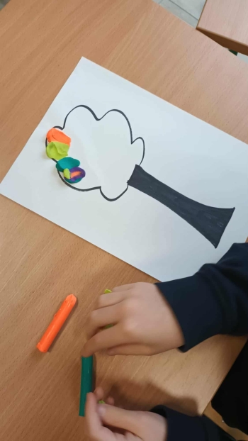 ee0404f4-0097-4fc3-8bd7-803ee9880517