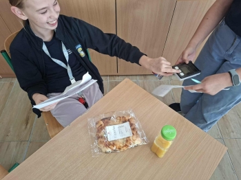 2b53d666-ded7-4b6c-92e4-fde1cffeaf9e