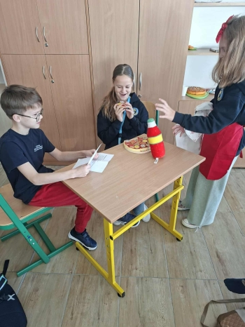 972e61d1-c7d6-4353-a2ff-4fd930ffd894