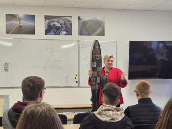 952c2c85-e87c-493e-985e-1fe47b197653