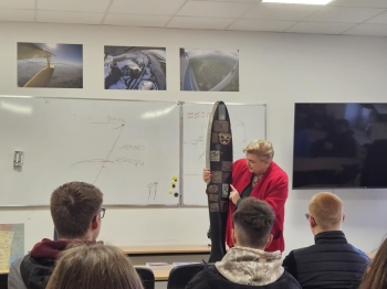 1000bf26-fab8-4a5c-bac8-1ee9e75deeee