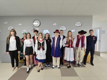 b3132402-42b9-4a9b-a719-e61b18c0d905