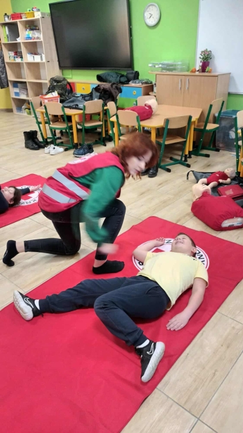 9aa2ae41-e768-4cb8-87c5-199320276666