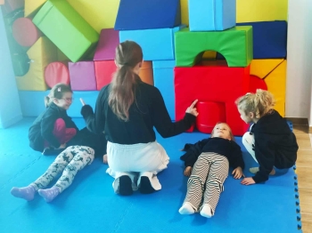 f7a6060a-c3e8-4e00-a105-d3a7681a6a61