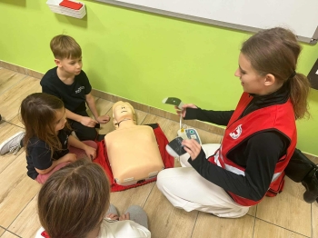 d635dde9-080d-4a41-b658-338c983a71fb