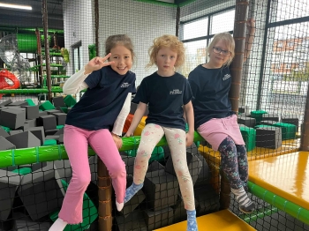 f7cd9e10-40c8-4c51-8bfe-f6d23f2f589c