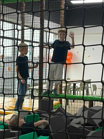 ee80f817-b80c-4d99-8857-27861f4d1eec