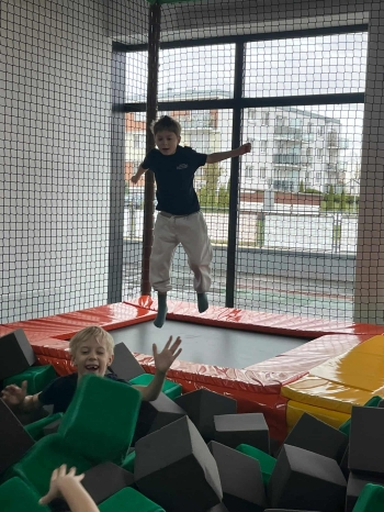 c77e196b-fa86-4f78-90bf-48fe9719d4ee