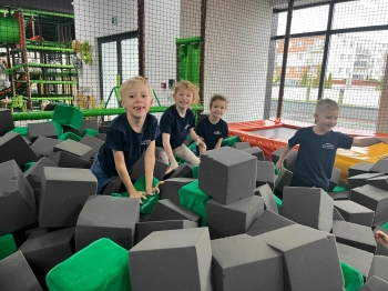 966459ee-0eb8-416e-b066-0dd2710e9cf0