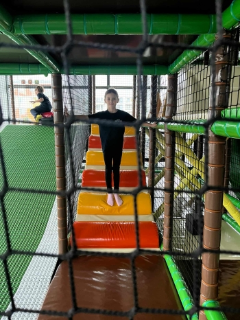 f4c832a4-12d9-4400-bcc8-8e2b18e4a824