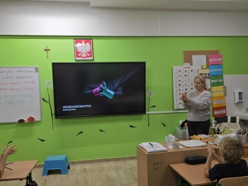 1a7a195d-5485-49f2-a4c4-b143b2157f23