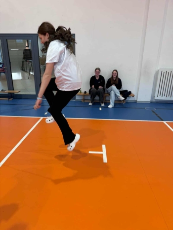 aa09552d-57b8-4699-9152-cd8ce155f0e2