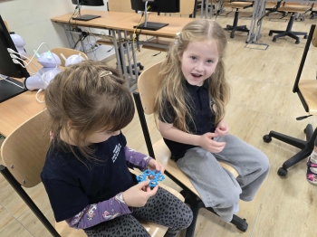 9cd3fe8a-2e73-4aaa-866a-1d89d09fab66