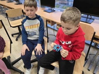 aea1d11b-8c6f-446b-8425-42a04df32948