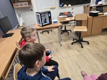 815a3f3d-9a3d-4d2e-8018-f293a6608287