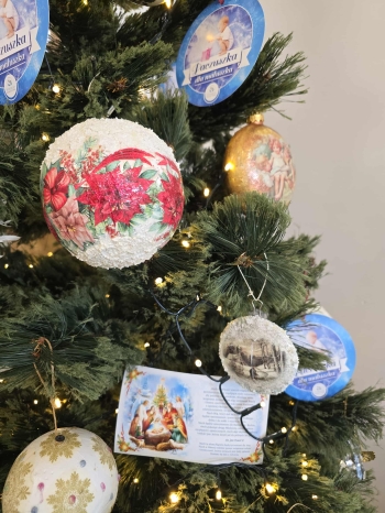 f3b8cc8c-c4c6-4ebd-b4ee-f897ef9629a6