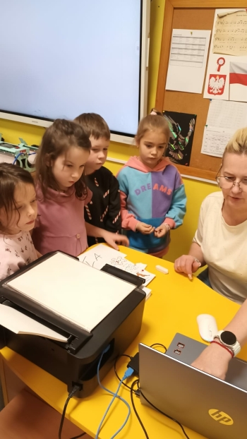 b1f6e730-9f7d-4fc4-92b7-f9b77dd11d20